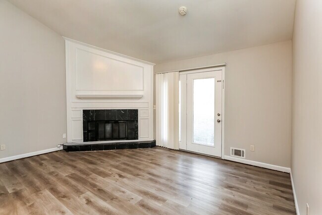 Foto del edificio - 5253 Corinth Dr SW