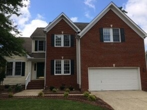 Building Photo - 303 Swansboro Dr