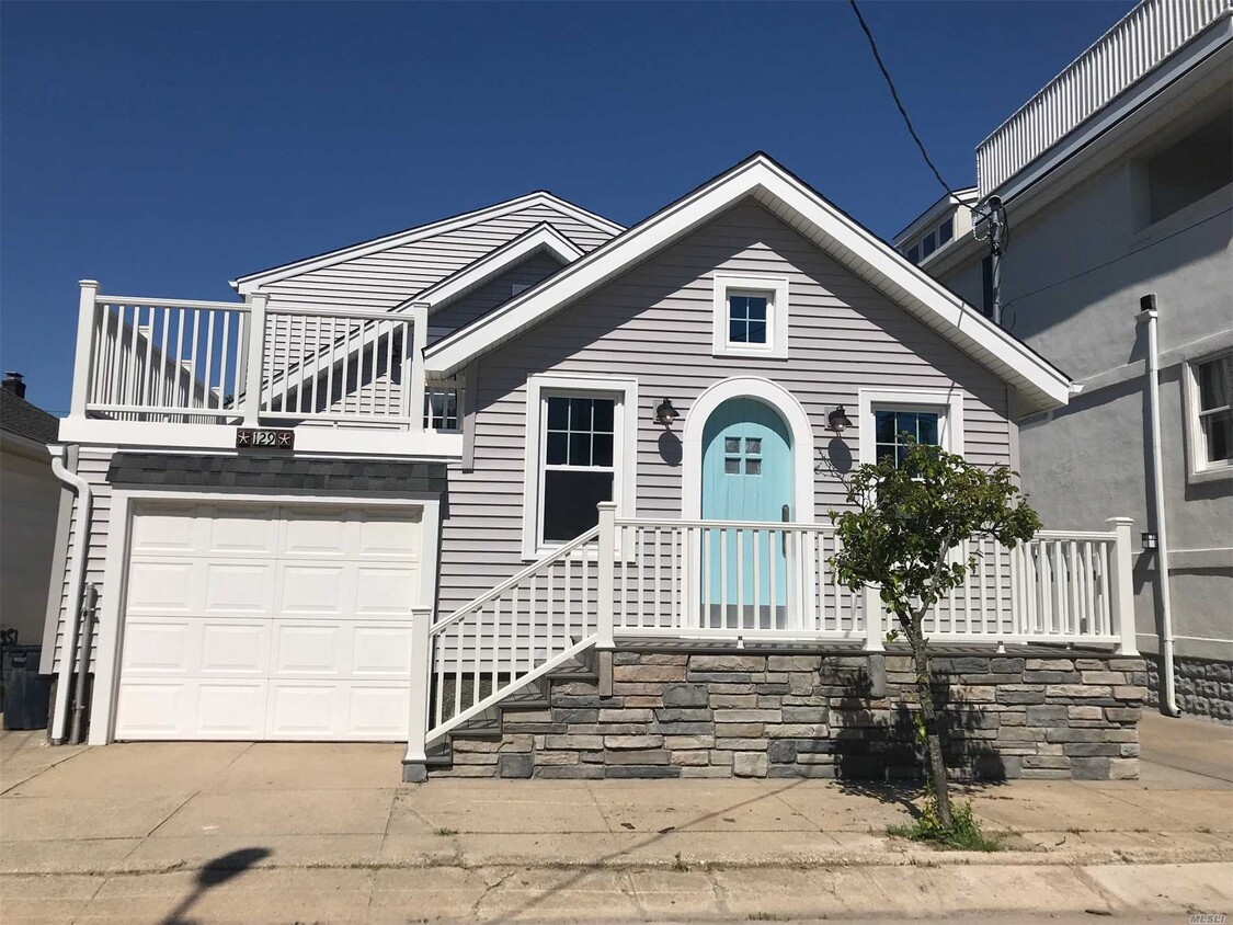 Foto principal - 129 Hewlett Ave