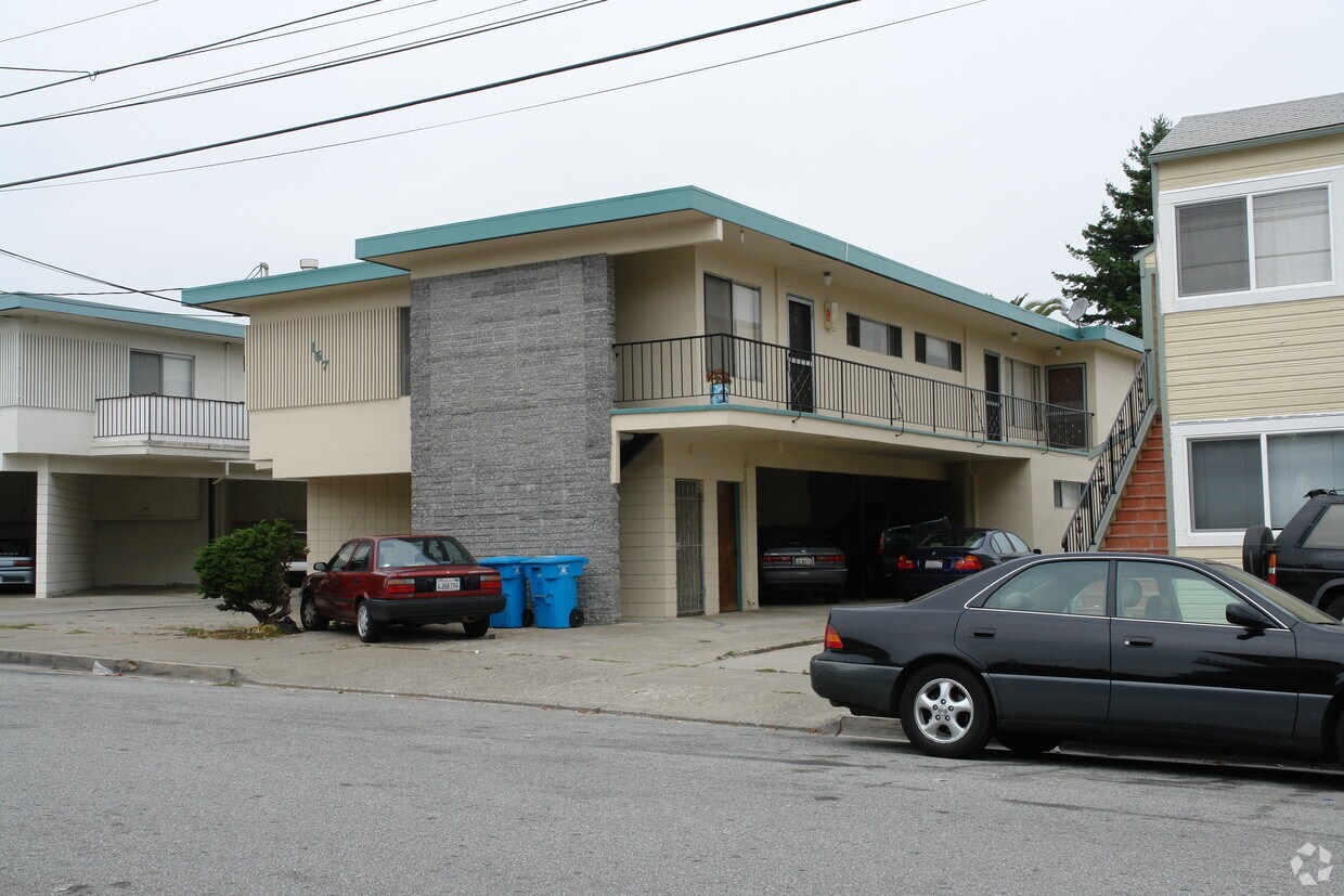 Primary Photo - 157 Santa Lucia Ave