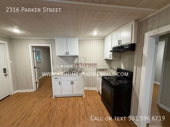 Foto del edificio - 2316 Parker St