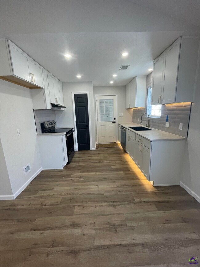 Foto del edificio - 101 Shamrock Ct