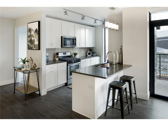 Foto del edificio - 212 10th Ave S