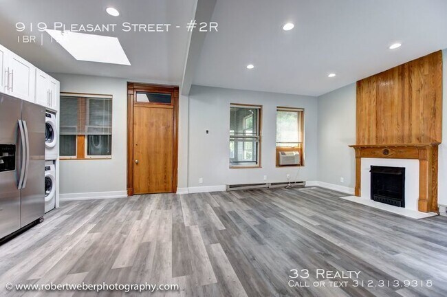 Foto del edificio - 919 Pleasant St