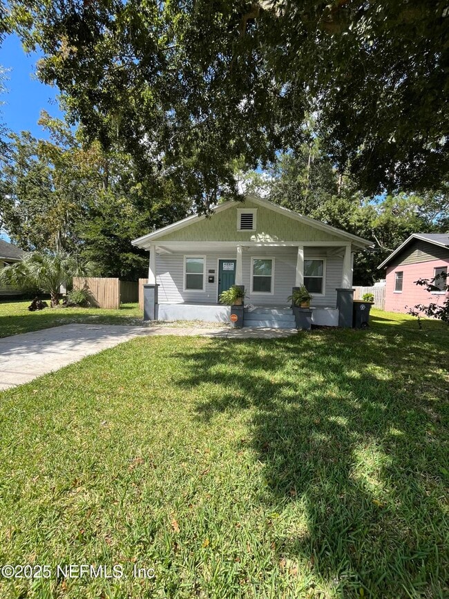 Building Photo - 2818 White Ave
