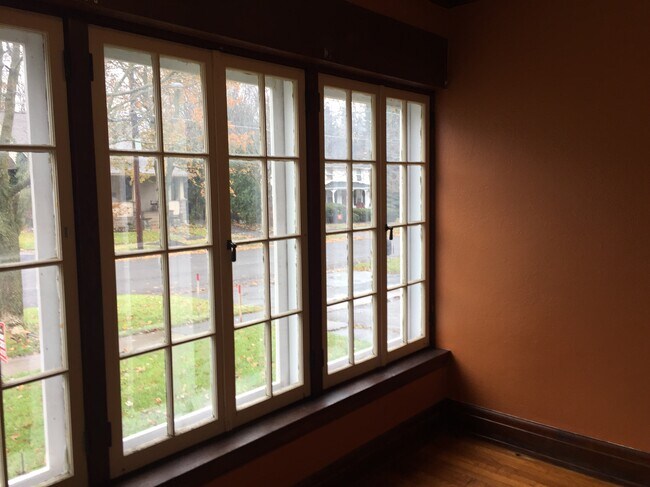 Study/den - 63 Granger St