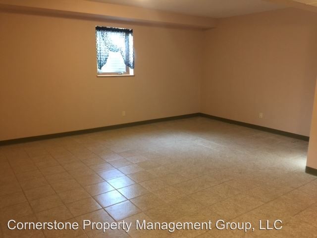 Building Photo - 3 br, 3 bath House - 1922 Floral Avenue