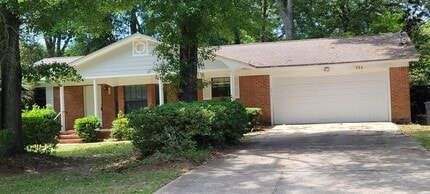 Building Photo - 754 Silver Maple Dr
