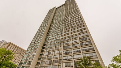 Building Photo - 1700 E 56th St
