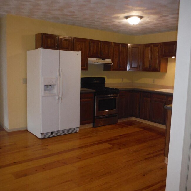 Building Photo - 523 Terrace St