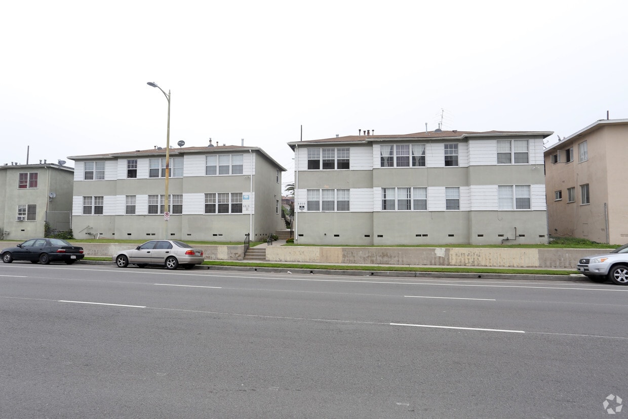 4809 San Vicente Blvd - 4809-4819 W San Vicente Blvd