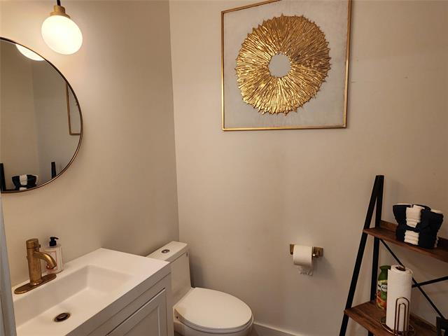 Building Photo - 5316 Eastside Ave