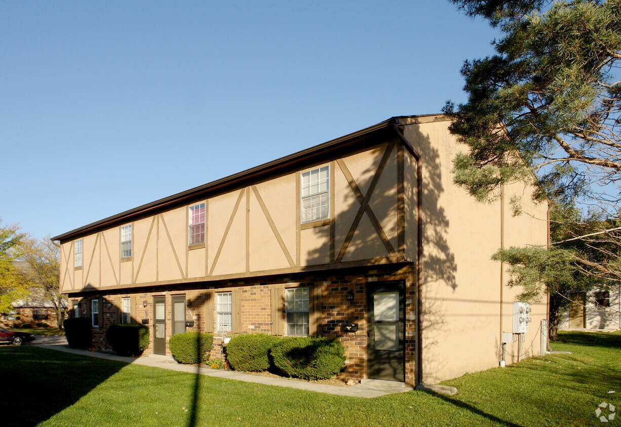 Foto principal - 6822-6828 Garden Terrace Rd