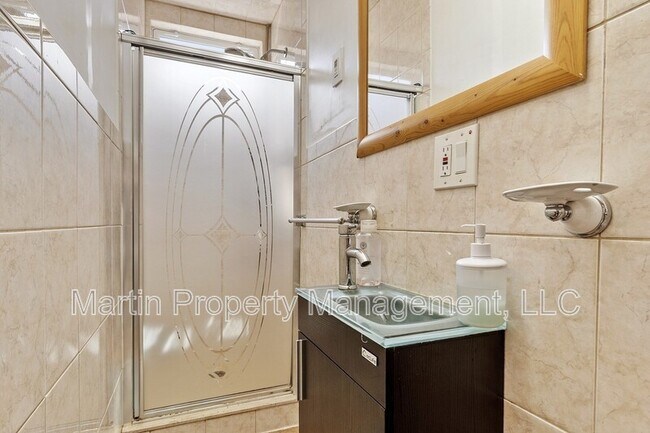Foto del edificio - 483 Broadway
