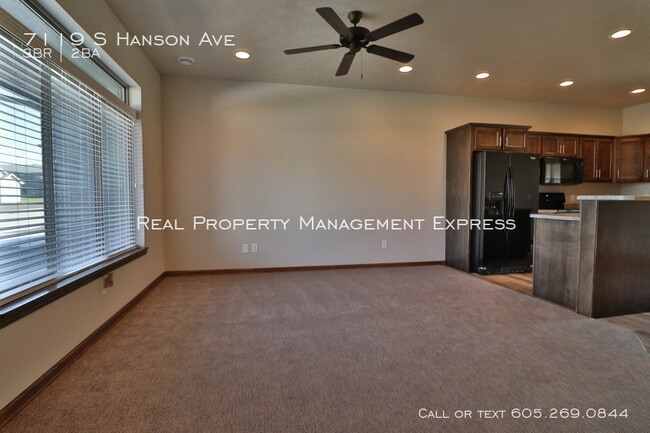 Building Photo - 7119 Hanson Ave