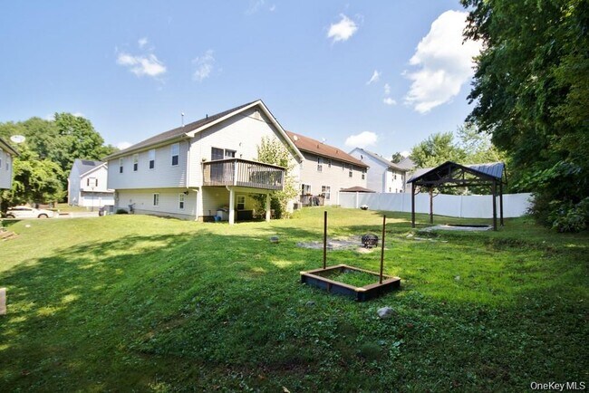 Building Photo - 346 Angelo Dr