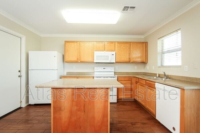 Foto del edificio - 3119 W Pollack St