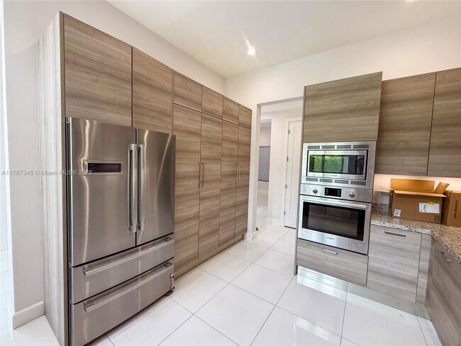 Foto del edificio - 5915 Brookfield Cir