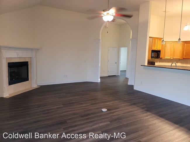 Building Photo - 3 br, 2 bath House - 107 Mount Pilot