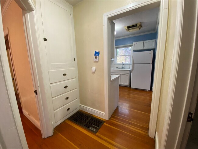 Hall - 247 N 400 E
