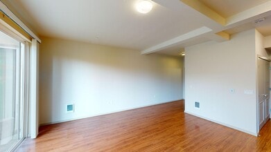 Interior Photo - Milehouse