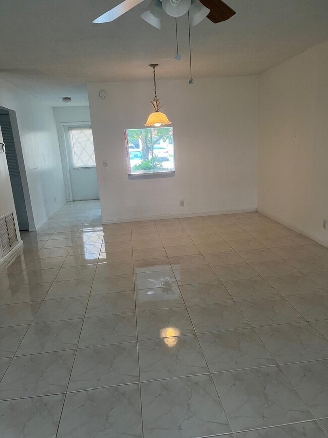Building Photo - 321 Cape Cod Cir