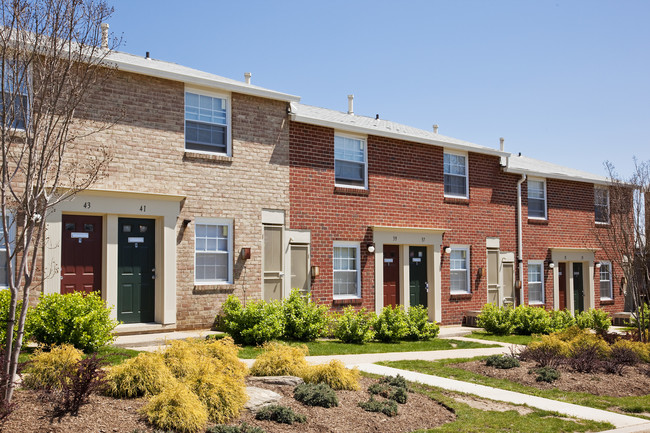 Northbrooke Township Apartments & Townhomes Apartments - Parkville, MD