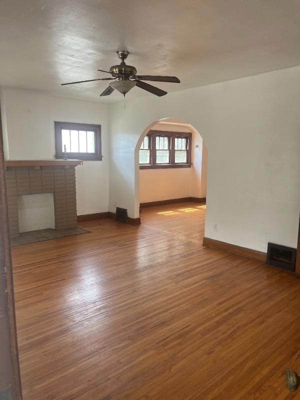 Building Photo - 816 Wright Ave