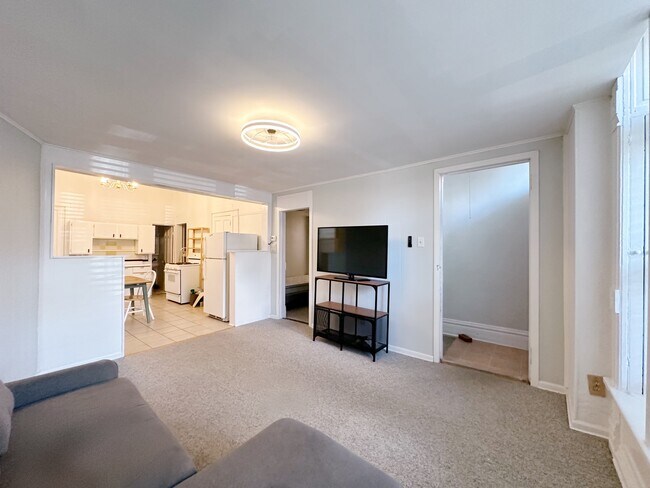 Foto del edificio - 822 N Wood St