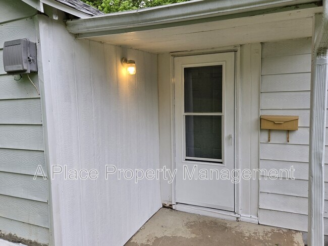 Foto del edificio - 8615 Ardelia Ave