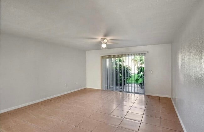 Building Photo - 4149 S Semoran Blvd