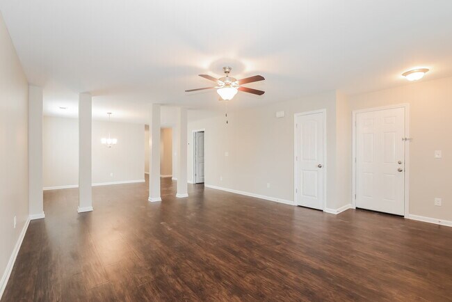 Building Photo - 155 Rockingham Dr