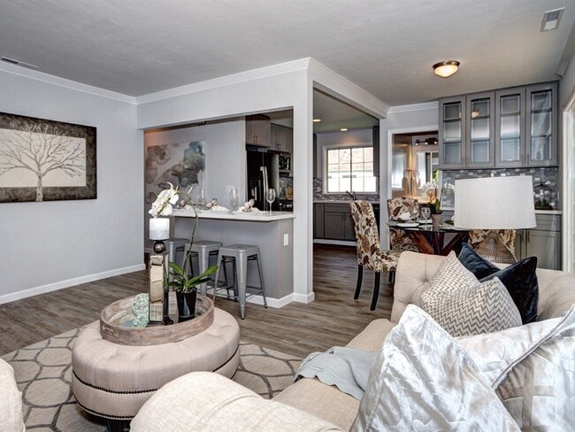 Foto del edificio - 1545 Walnut Grove Ave