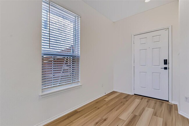 Building Photo - 4600 Alfano Loop
