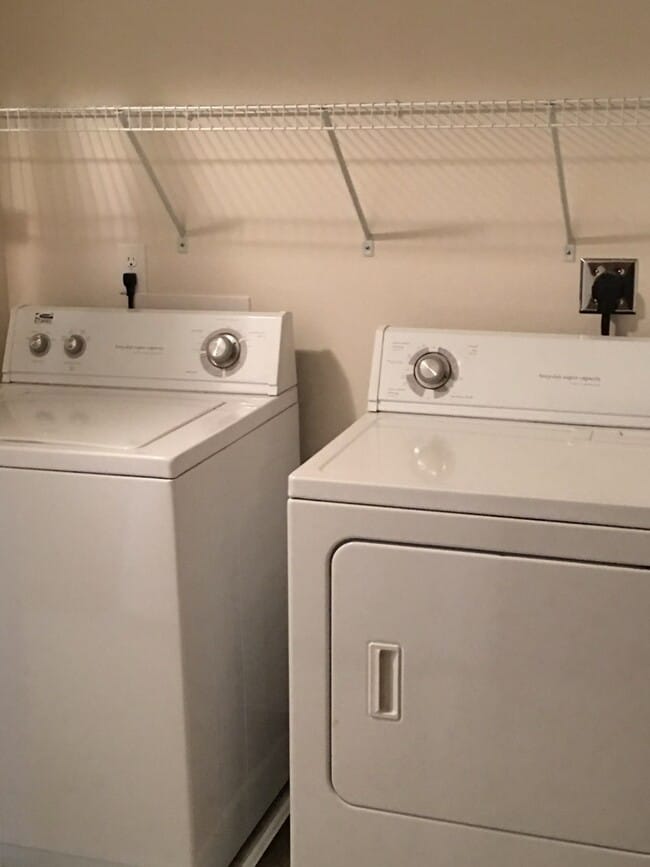 Building Photo - 1715 8th St S