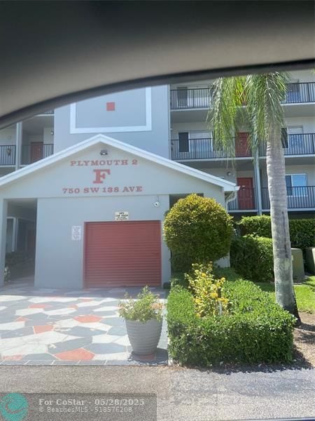 Building Photo - 750 SW 138th Ave