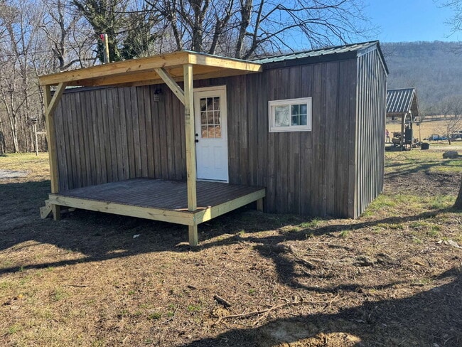 Foto del edificio - "Charming 1-Bedroom Retreat in Valley Head – Cozy 360 Sq. Ft. Tiny House!"