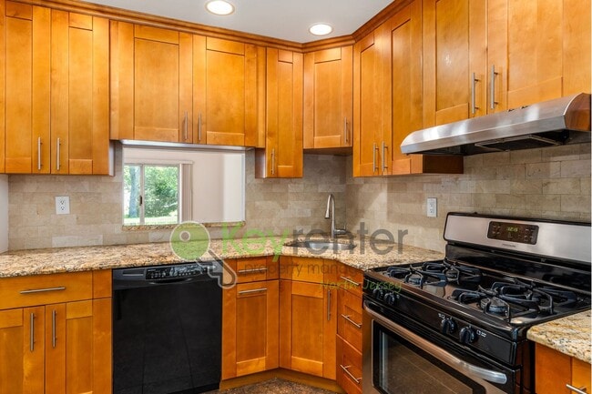 Photo - Resort-Style Living in Deer Run – Golf Course Access, Pool, Tennis & Private Patio Townhome