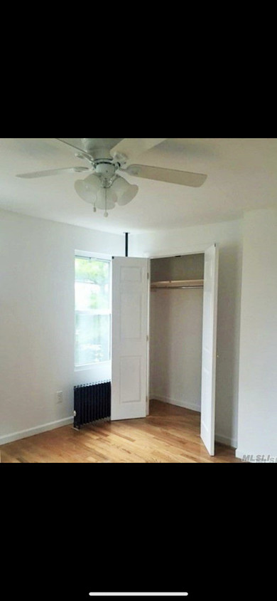 1st Bedroom - 18 Lincoln Pl