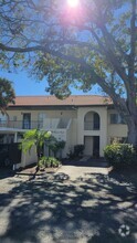 Building Photo - 3710 El Poinier Ct