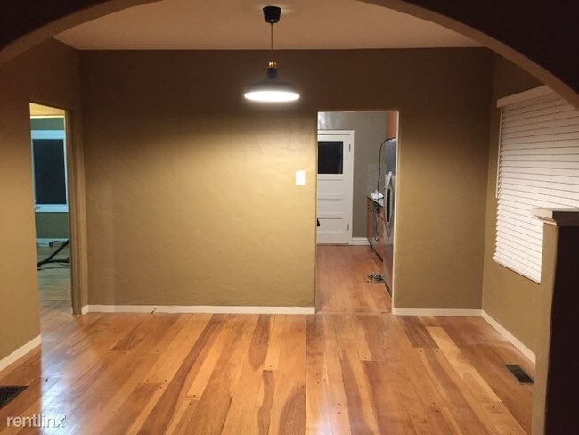 Building Photo - 2 br, 1 bath House - 4120 Kuhnle Avenue