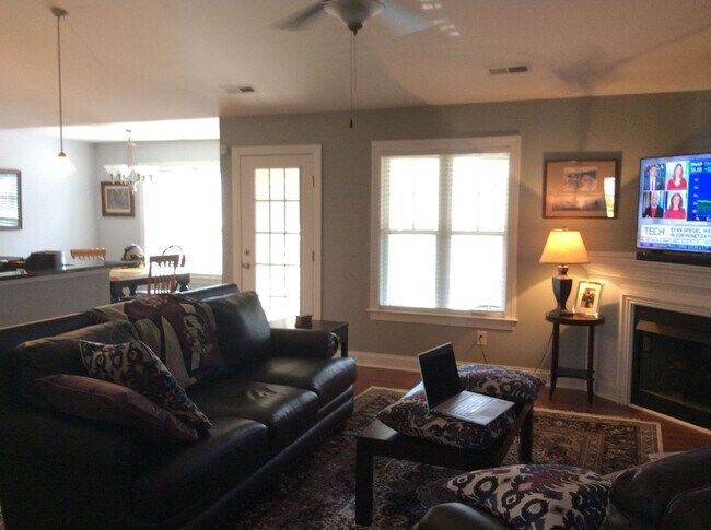 Foto del edificio - Beautiful home in Longleaf Pines