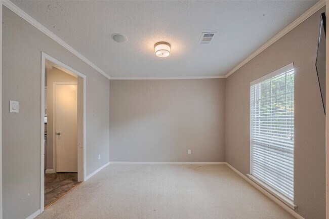 Foto del edificio - 927 Carlingford Ln