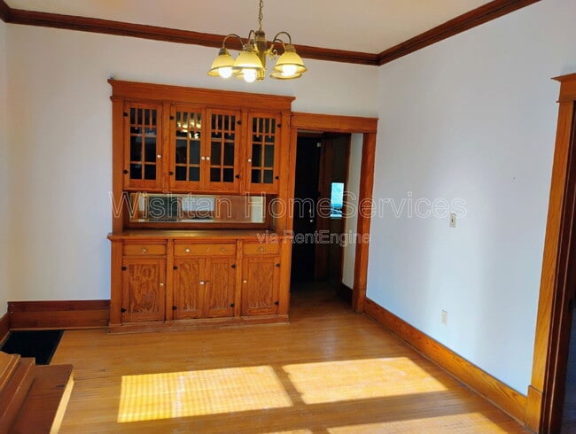 Foto del edificio - 1086 N Cedar St