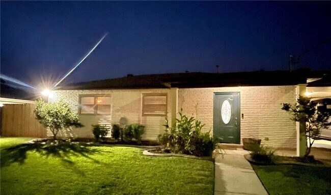 Foto del edificio - 2309 Rosetta Dr