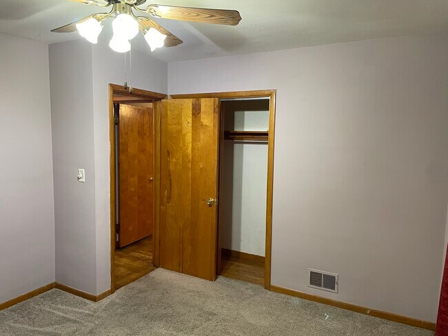 Foto del edificio - 660 Fairhaven Dr