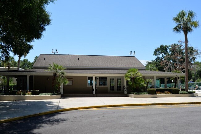 Building Photo - 2/2.5  Townhouse with garage