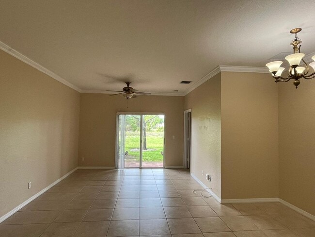 Building Photo - 3060 Grandiflora Dr