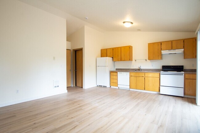 Foto del edificio - FREE RENT: Contemporary One Bedroom w/New Luxury Vinyl Flooring + Vaulted Ceilings!