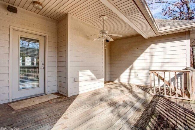 Building Photo - 17 Iviers Dr